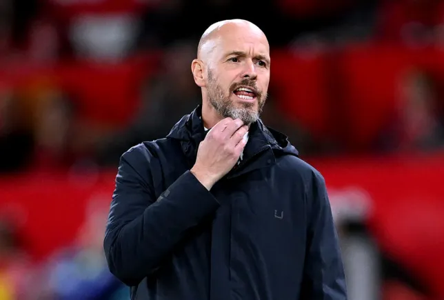 Erik ten Hag advised to bench Man Utd star in next game to make way for Joshua Zirkzee