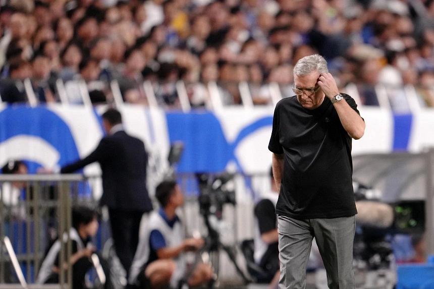 China coach in dire straits as World Cup dreams fade