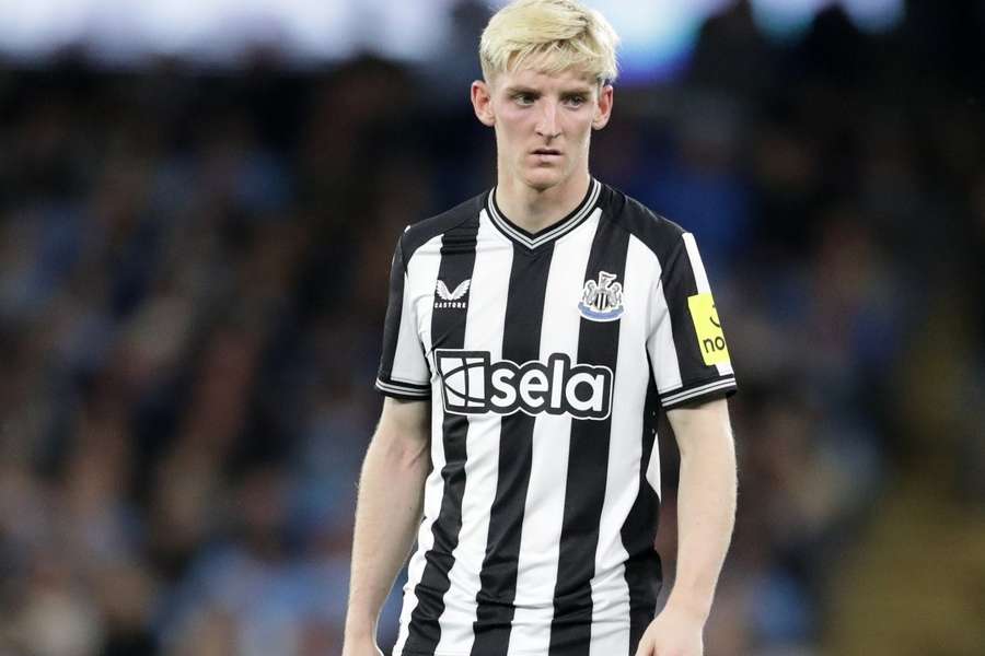 Newcastle winger Gordon takes responsibility for Everton stalemate: That's on me