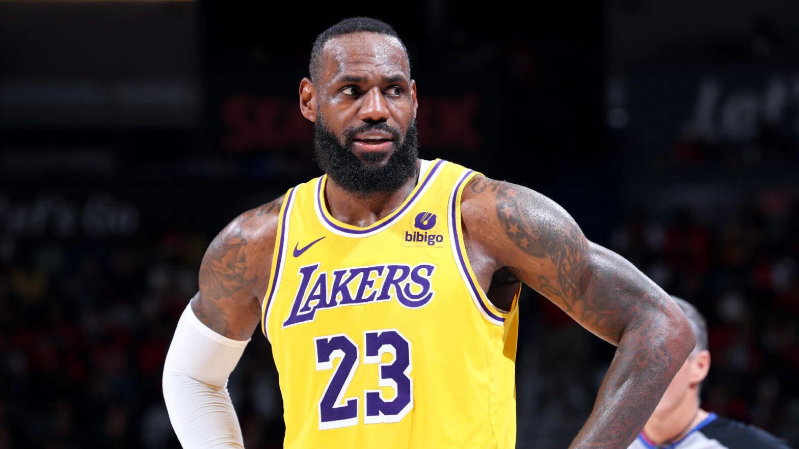 LeBron James announces temporary hiatus from social media